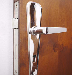 Locksmith 33186 Free Estimate
